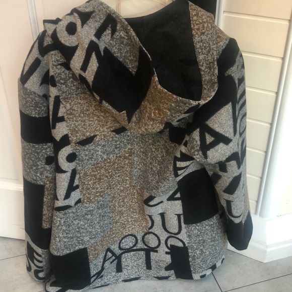 Unique designer jacket - Picture 3 of 6